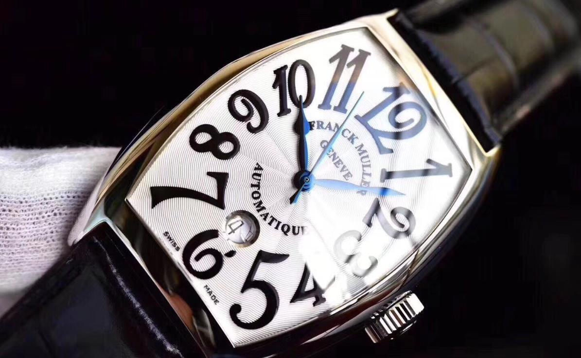 法穆蘭手表起霧氣是正常現(xiàn)象嗎(如何解決手表霧氣問(wèn)題（圖）