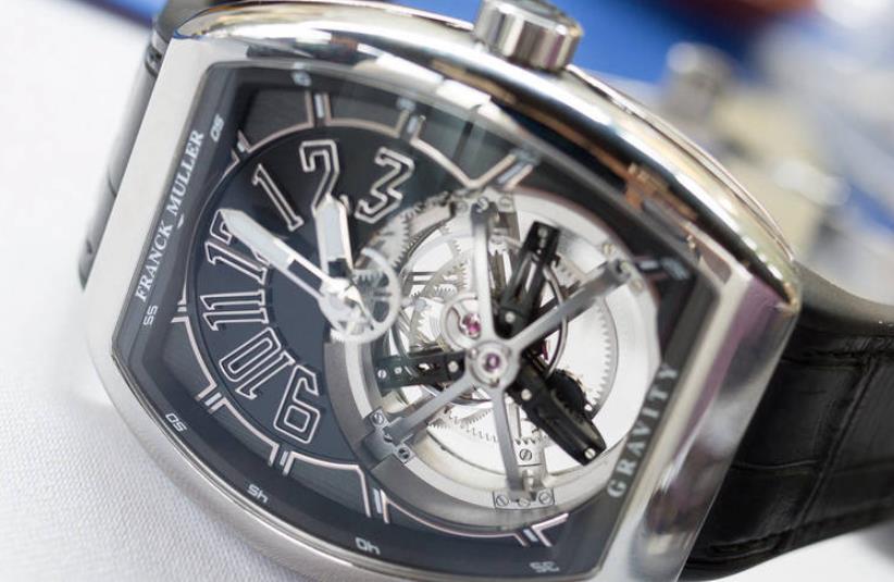 法穆蘭容易刮花(如何保護(hù)手表表面)