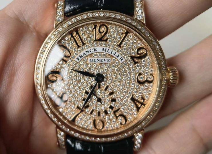 法穆蘭機(jī)械表上弦的正確方法是什么？