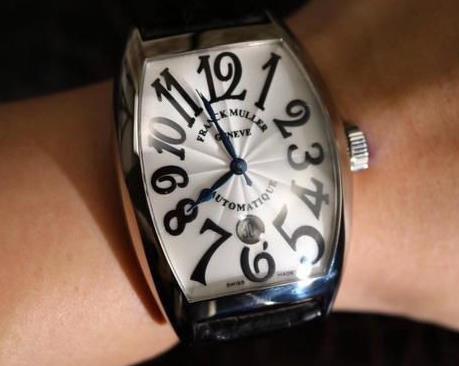 法穆蘭機械表分針和秒針對不齊(如何解決這個問題)