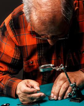 查爾斯·溫寧格-廣州法穆蘭維修服務(wù)中心制表師