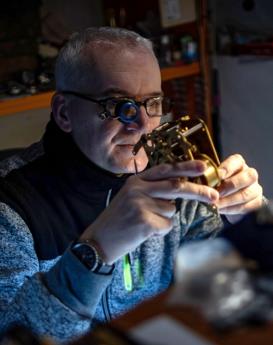 切斯特·莫里斯-南京法穆蘭維修服務(wù)中心制表師